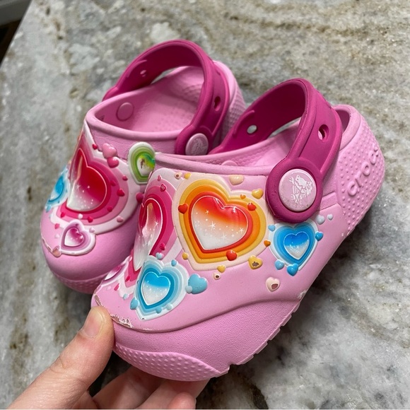 Kid’s Crocs Hearts Light Up Clogs Girls C6 - Picture 3 of 12